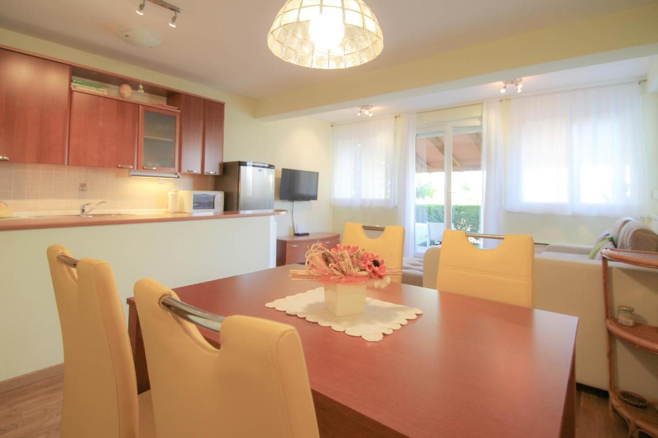 Roko Apartment Novigrad  ภายนอก รูปภาพ